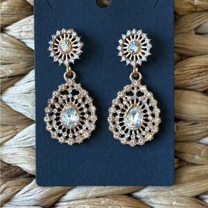 Elegant Gold Drop Earrings